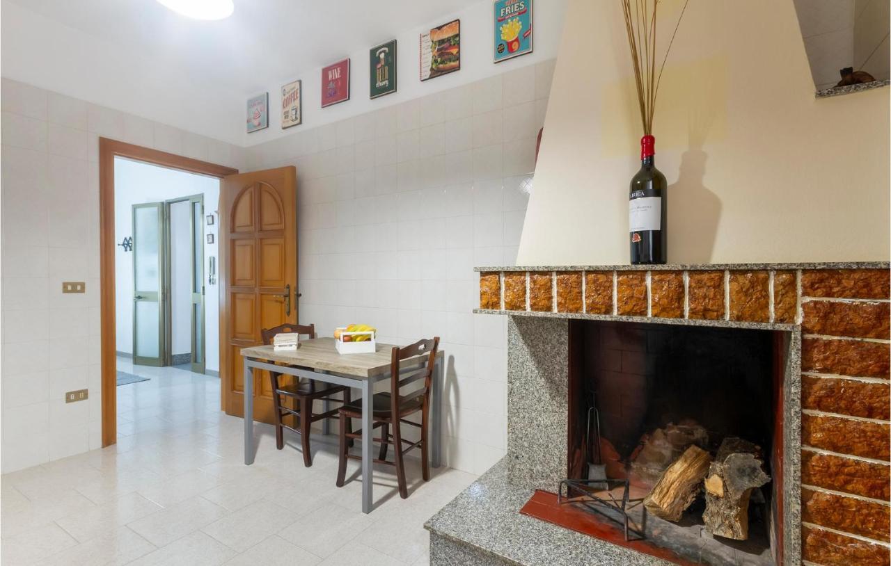 Lovely Apartment In Carovigno With Kitchen エクステリア 写真