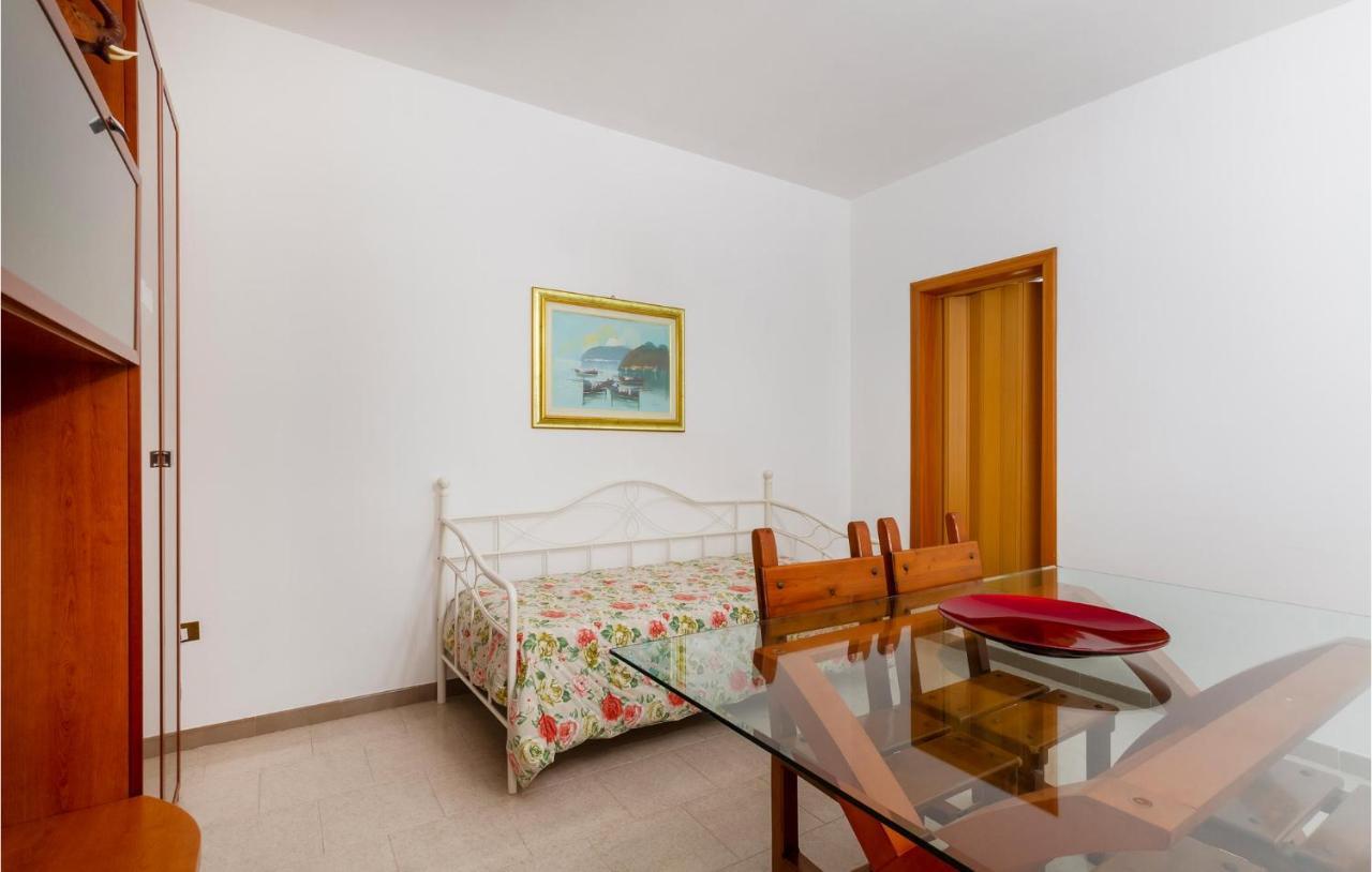 Lovely Apartment In Carovigno With Kitchen エクステリア 写真